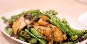 Cod with green beans