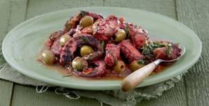 Octopus with fennel and green olives