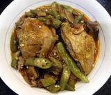 Chicken with okra